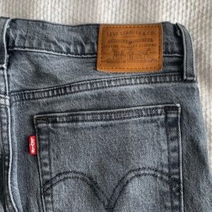 Levi’s Wedgie Straight Jeans